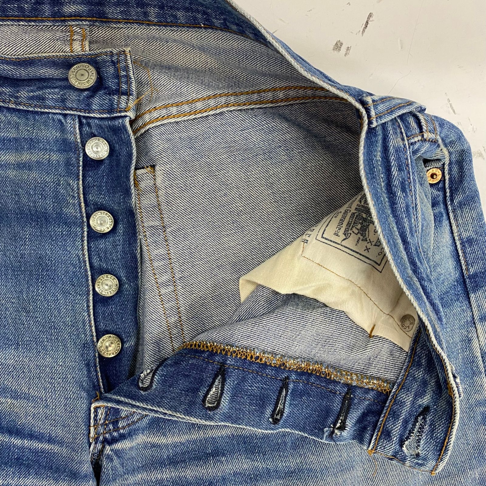メンズ リーバイス Levi's 90's 501 USA製 赤耳 バレンシア工場 USA製