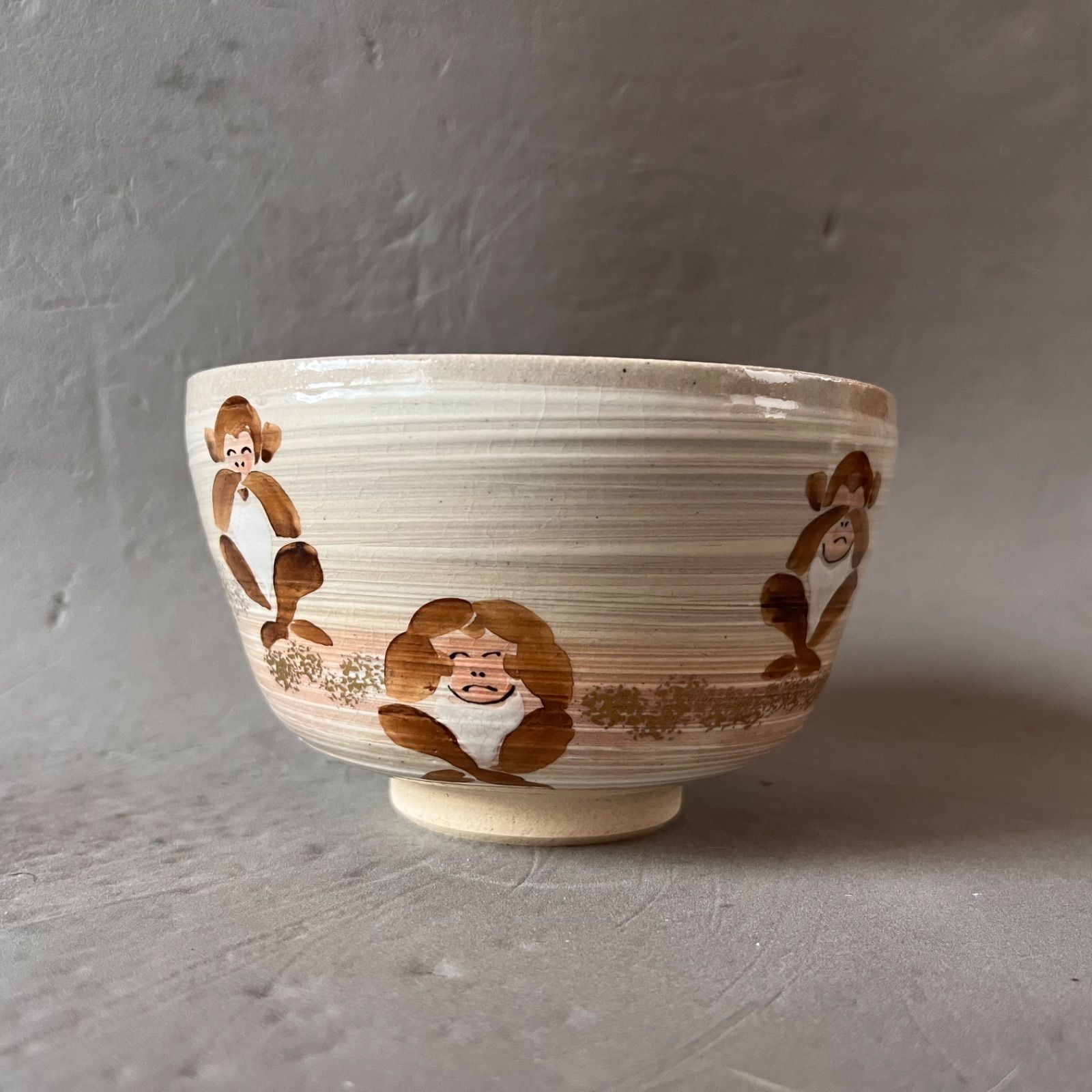 京焼 中山喜白 金彩 色絵 三猿 刷毛目 茶碗 抹茶碗 茶道具 共箱なし