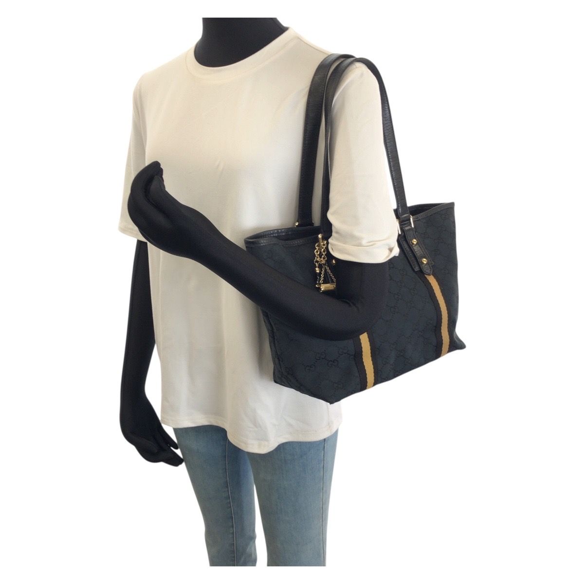 GUCCI グッチ ブラック 黒 ゴールド金具 GGキャンバス/レザー 137396