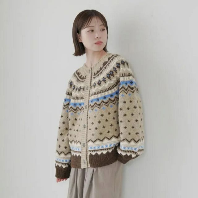 GREEN BUTTER (グリーンバター) | Frost Balloon Cardigan (beige) | レディース カーディガン ニットカーディガン バルーンスリーブ ボリューム袖 長袖 ニット ベージュ ゆったり 羽織り 韓国ファッション 韓国ブ