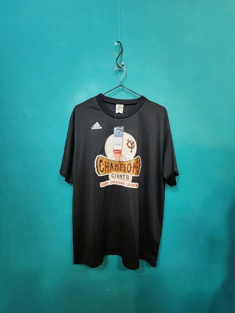 (新品) アディダス 読売ジャイアンツ 2012 チャンピオン 記念Tシャツ