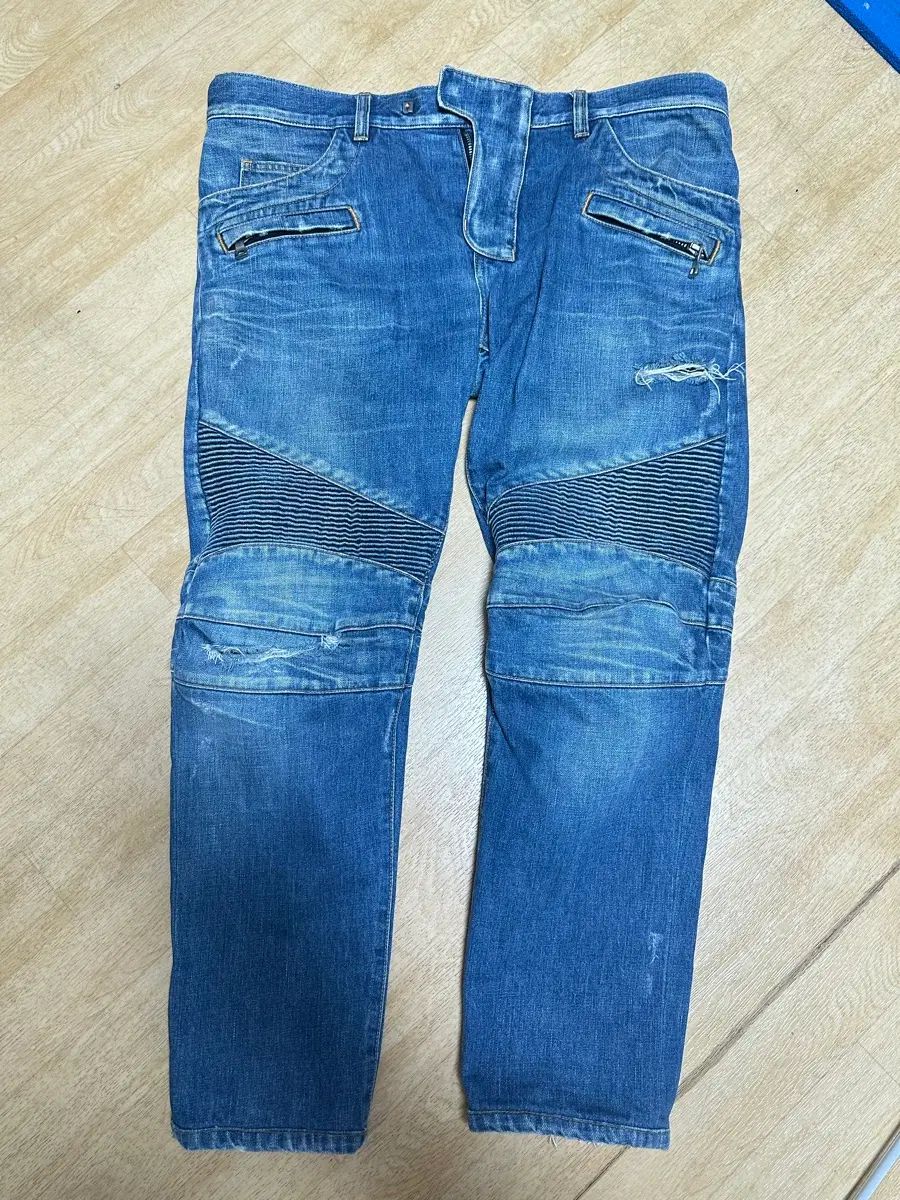 BALMAIN バルマン デニム ズボン 36 26,990円