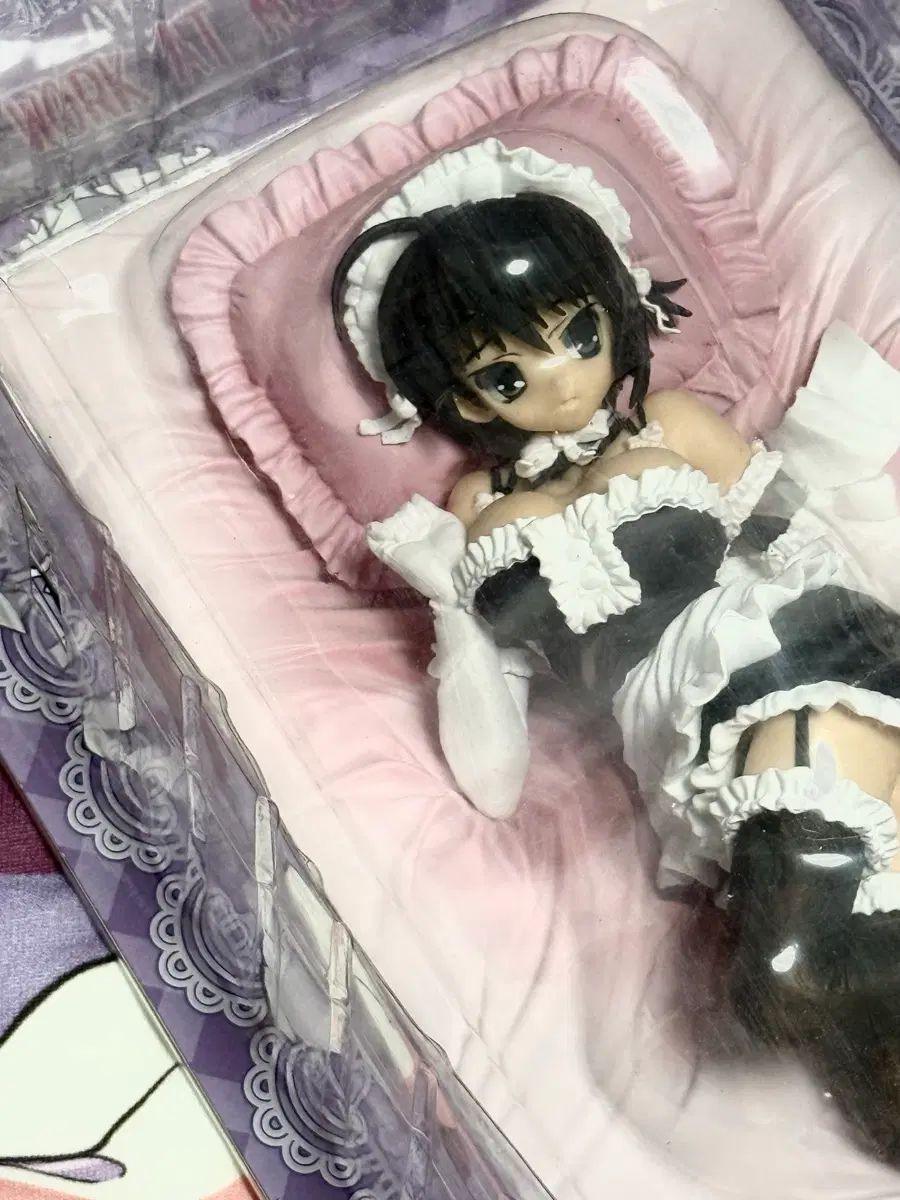 未開封のLEE様（サワタリ イズミ）のベッドフィギュア