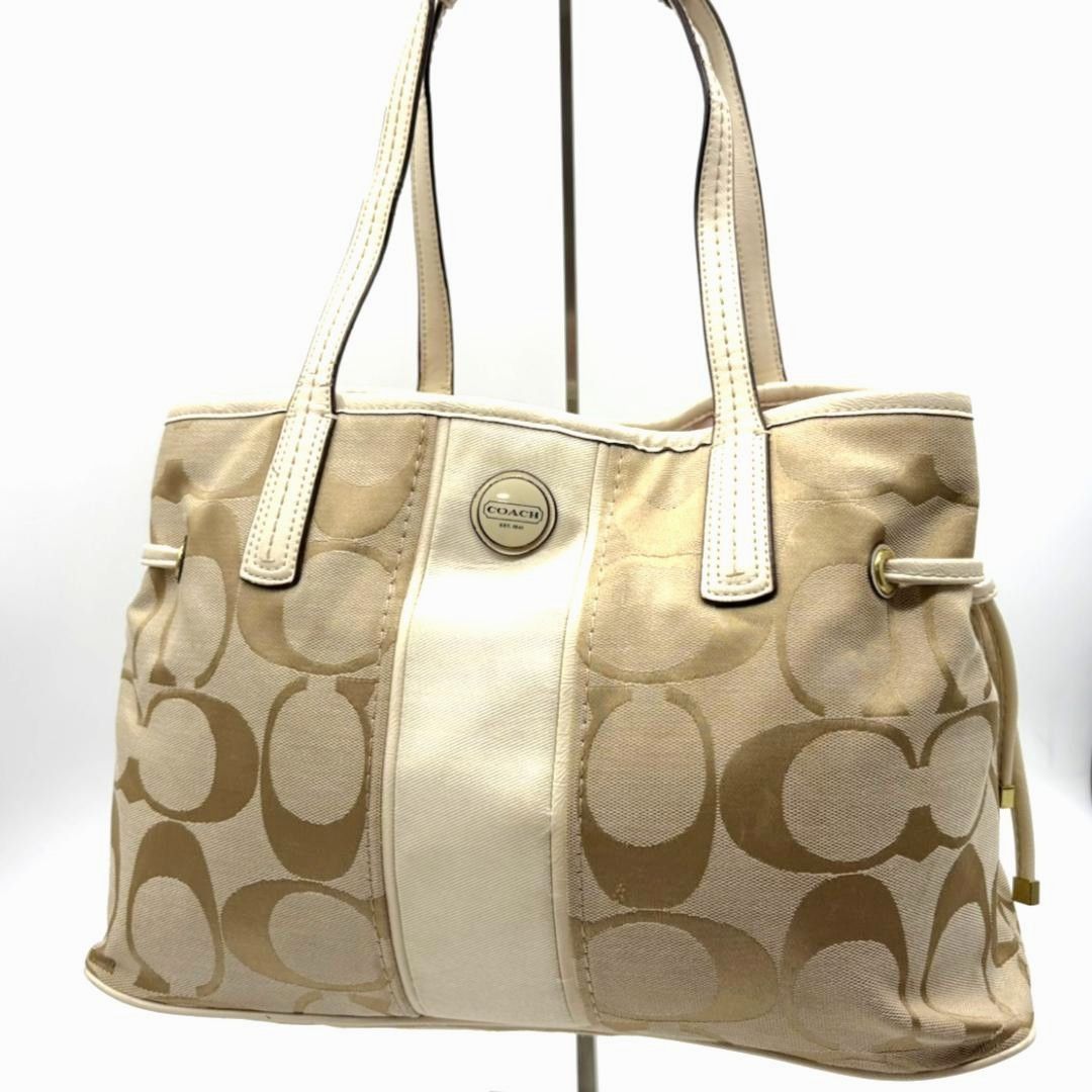 Coach Coach Tote Bag Signature Canvas Beige White Pink Handbag Women's Shoulder Commuter to Work or School Large Capacity Logo Total Pattern Bag Gold Hardware Ladies Bag Handbag Brand Casual Classic