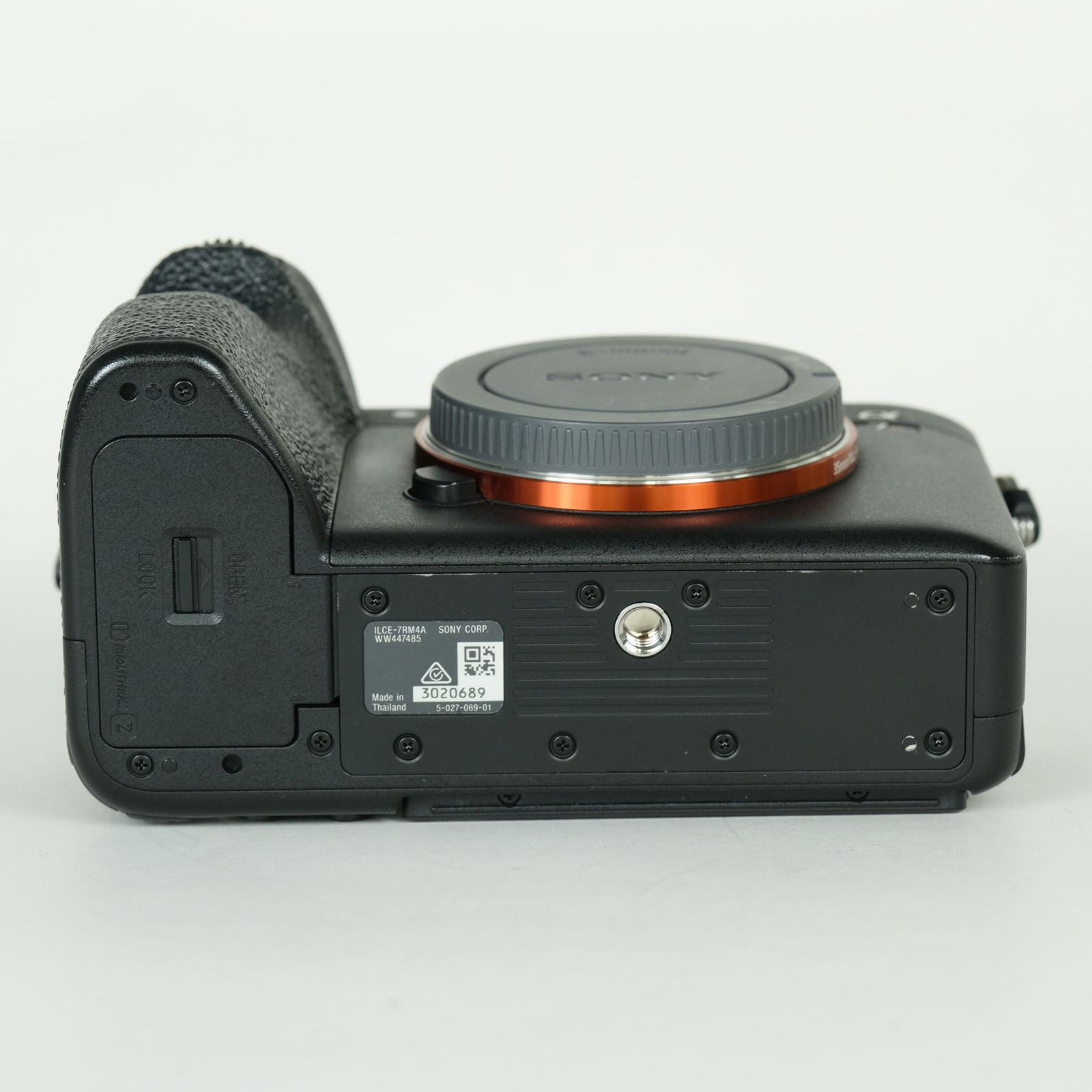 【美品】SONY α7R IV ボディシャッター数 3,387回 良品 | シャッター数44,621回] SONY α7RIV ボディ ILCE-7RM4A 【後期