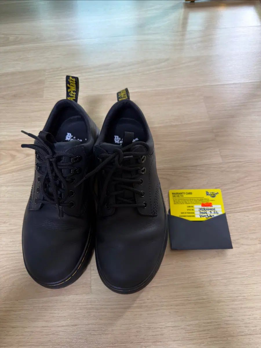DR. MARTENS リーダー 260 出品 22,727円
