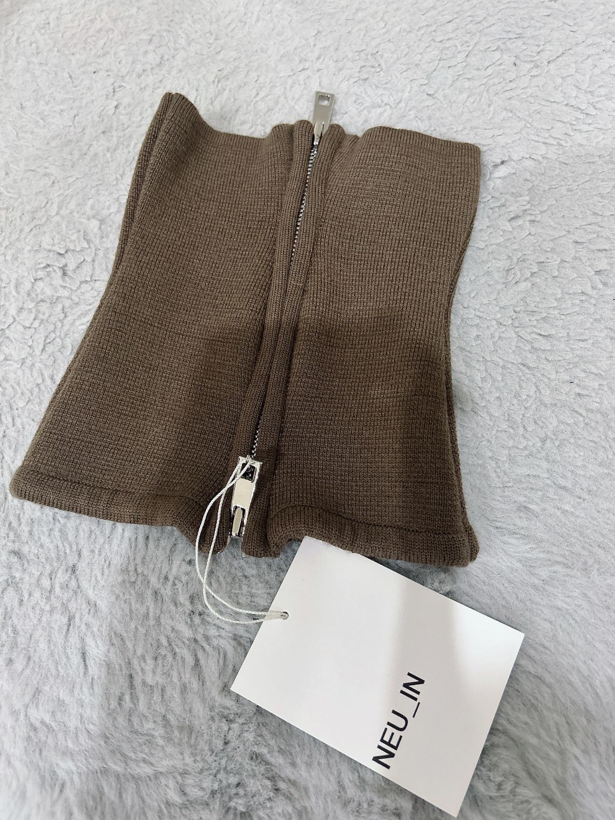新品未使用 NEU_IN Curly ニューイン カーリージップ ネックウォーマー