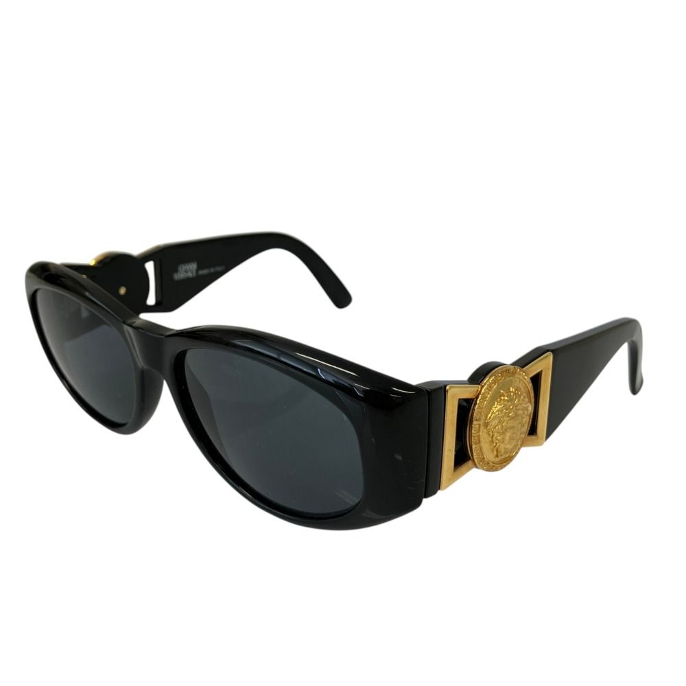 美品 GIANNI VERSACE ジャンニ ヴェルサーチ サイドメデューサモチーフ セルフレーム サングラス 424 ブラック レディース 古着 中古 USED