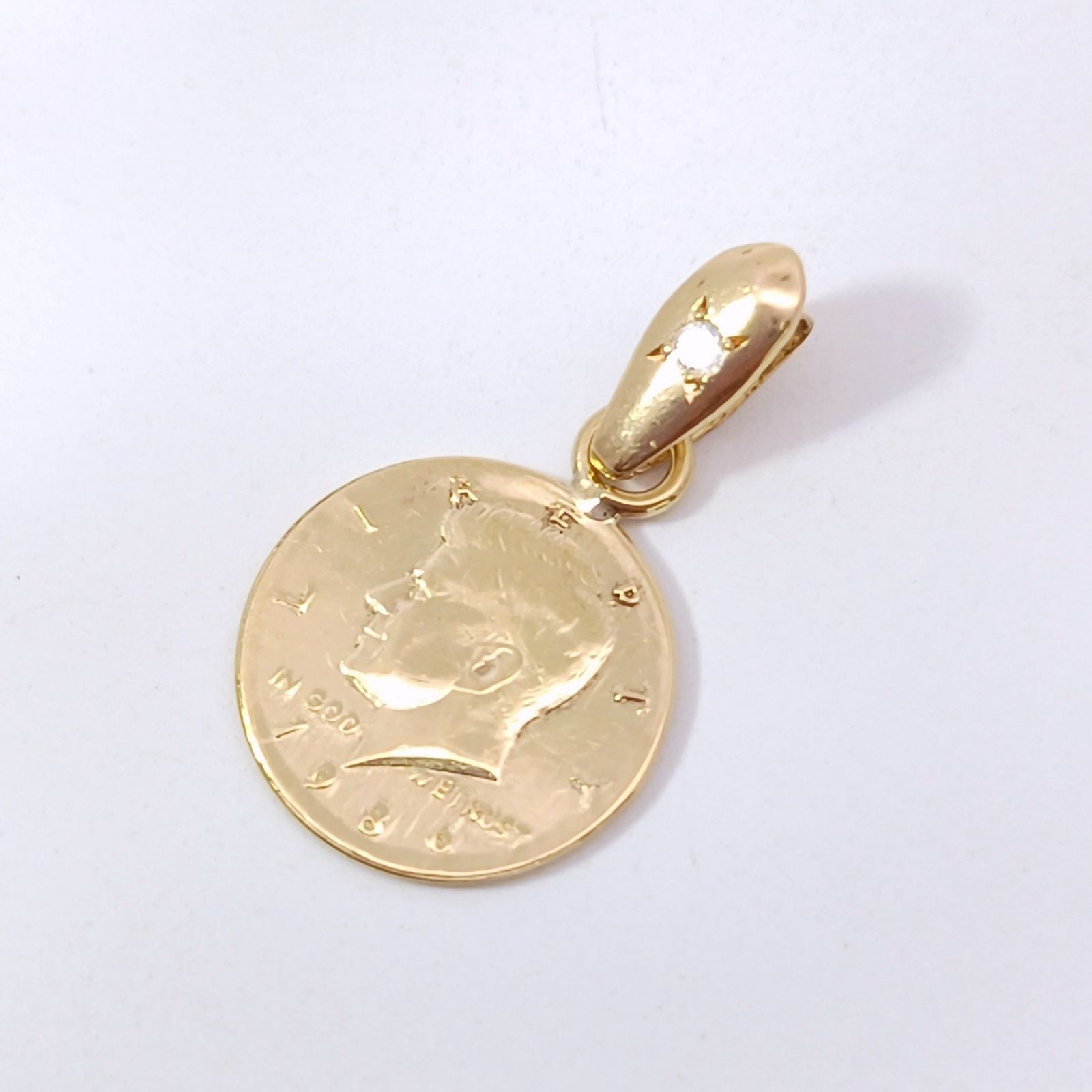 18金 K18 男女兼用 エリザベス リバティ コインモチーフ ネックレストップ 0.74ｇ Z2156 14,000円