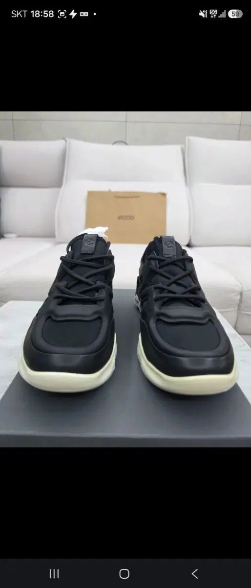 ECCO PHORENE スニーカー ブラック 235 240