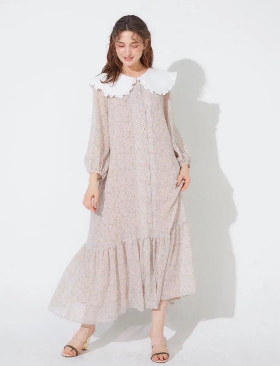 カティアジョ ワイドカラ シフォン ロング丈ワンピース 26,616円