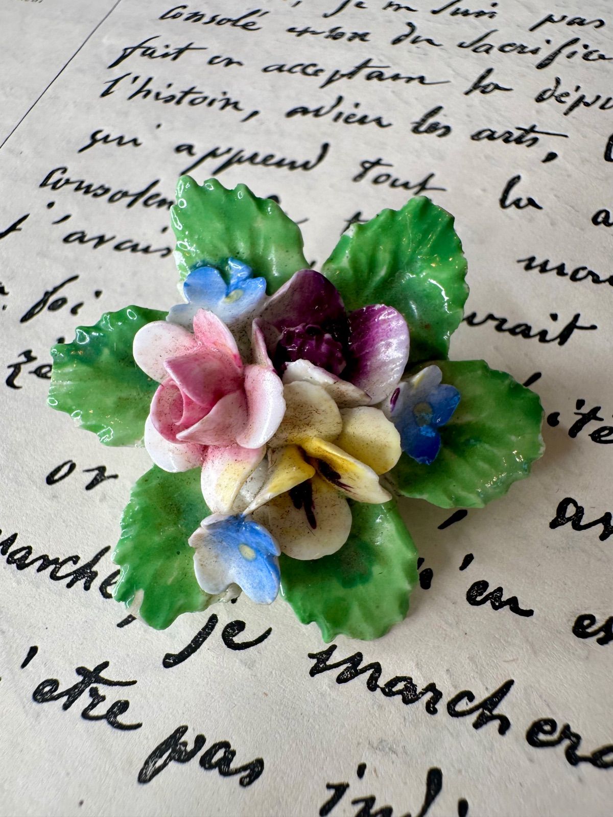 イギリス ヴィンテージ ブローチ 陶花② 7,500円