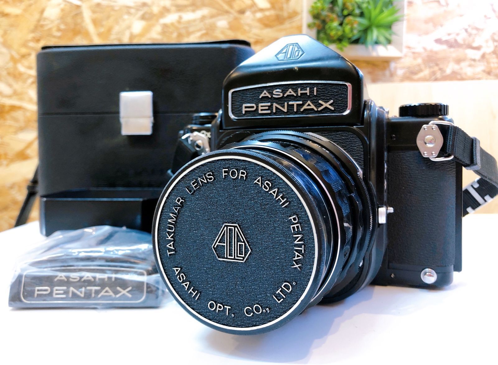 【4932】 ★希少★ ペンタックス 中判フィルムカメラ Pentax 6×7 初期型 SUPER TAKUMAR 6×7 F2.4 105mm レンズセット