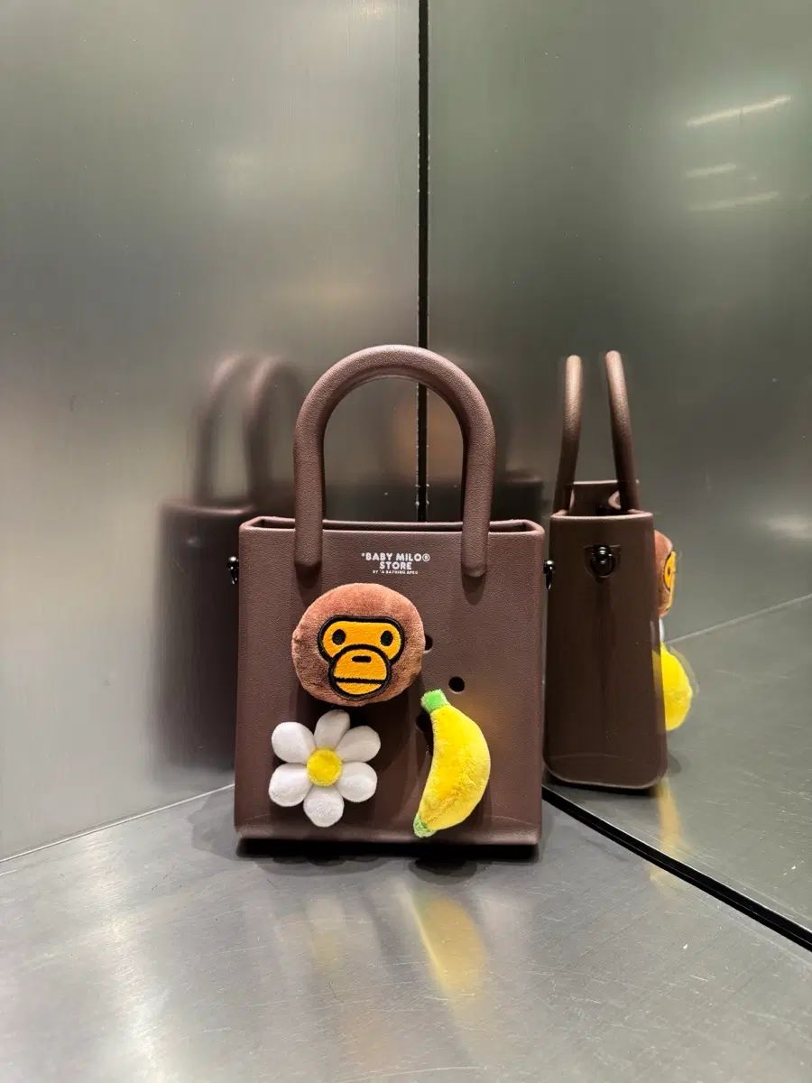 A BATHING APE アベイシングエイプ ベイビー マイロ ジビッツ バッグ