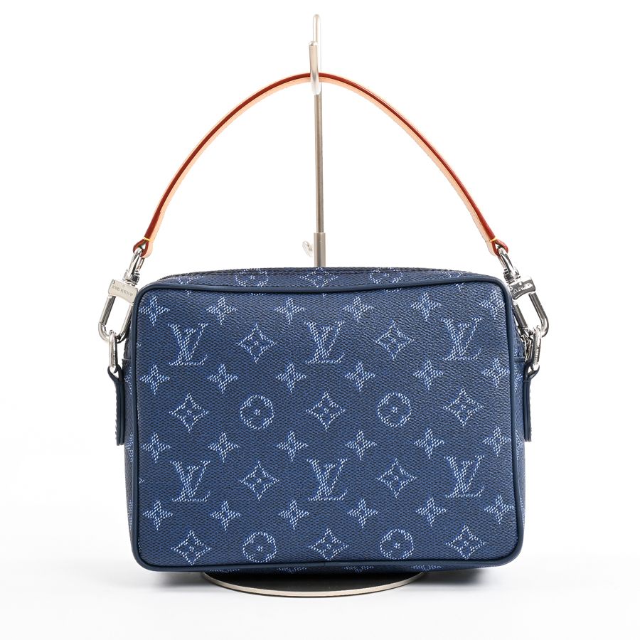 LOUIS VUITTON ルイヴィトン ショルダーバッグ ナイル M26823