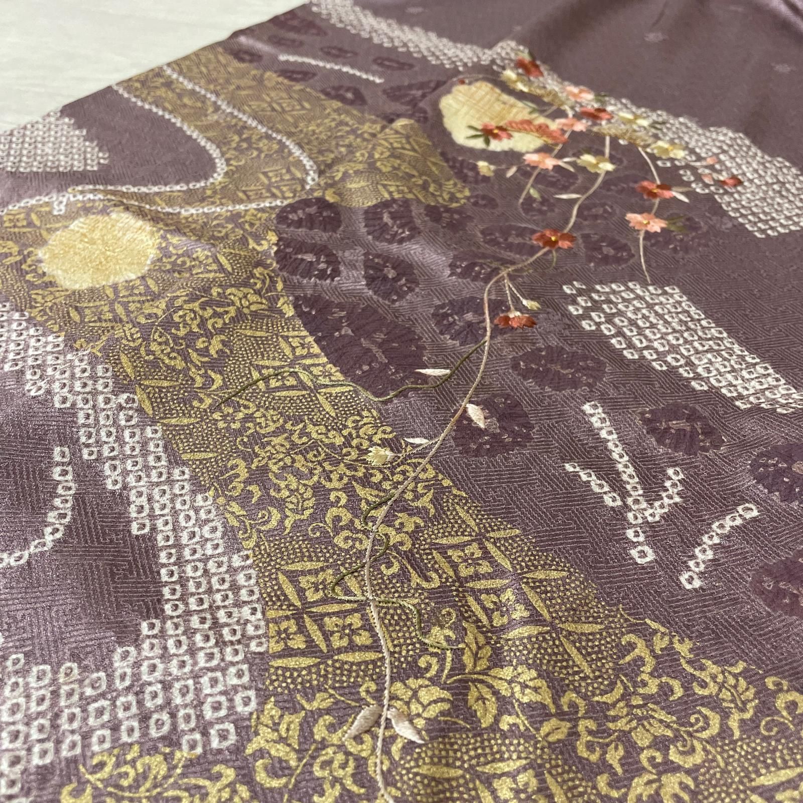 付下げ 絞り 金彩 刺繍の花模様 着物 正絹 一つ紋 X-6509 8,960円
