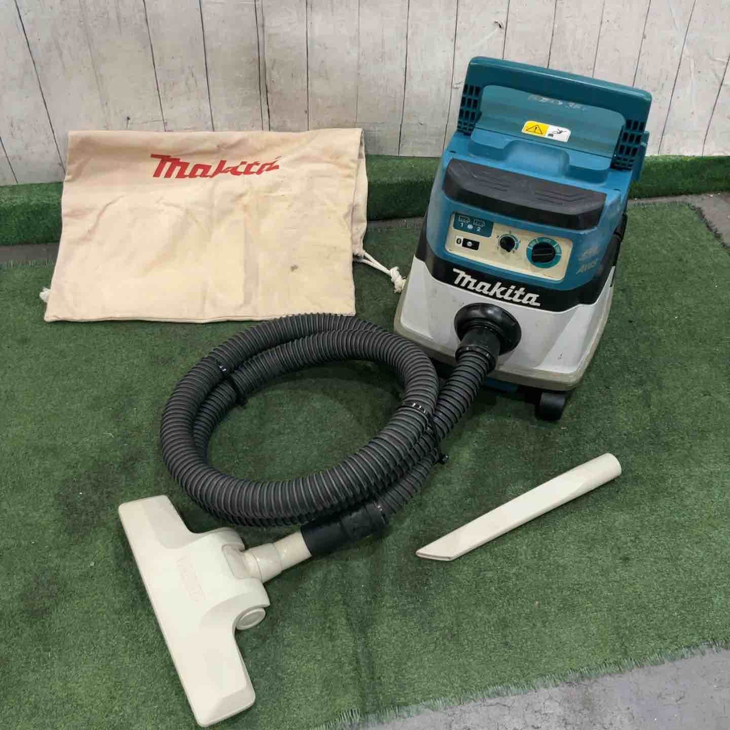 ★マキタ(makita) 粉じん専用 コードレス集じん機 VC867DZ 18V+18V=36V 動作確認済【川口店】 27,040円