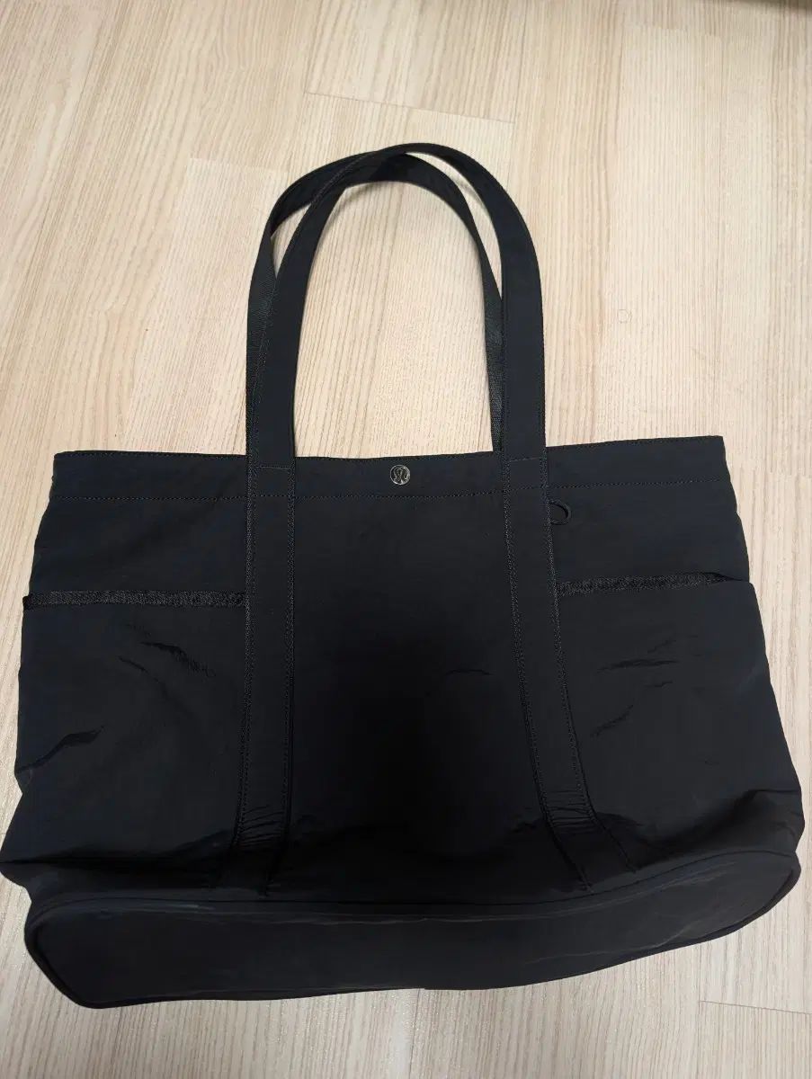 ルルレモン デイリー マルチ ポケット トートバッグ 20L ブラック