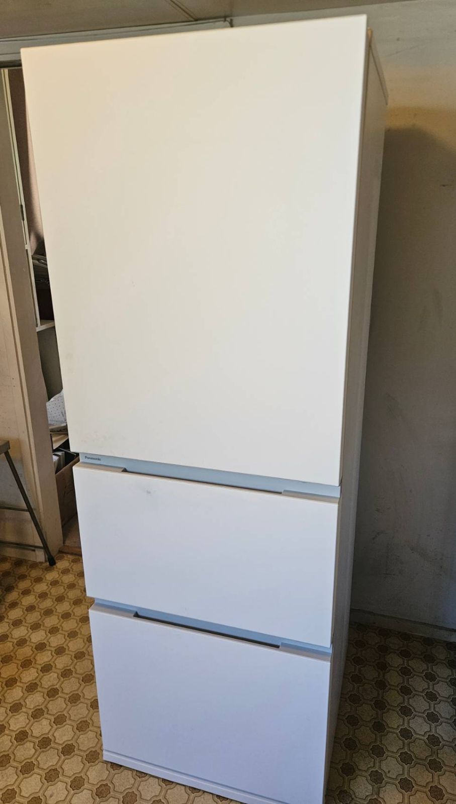 パナソニック　3ドア冷凍冷蔵車　326L NR-C33ES1 2024年製