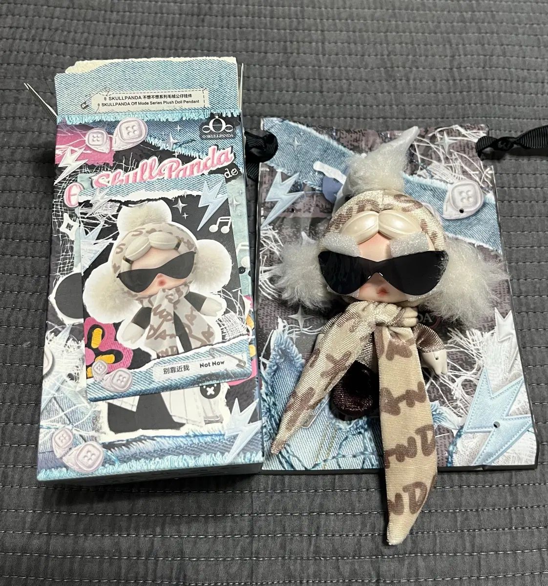 POP MART スカルパンダ Off Glitch Mode シリーズ ぬいぐるみ キーホルダー
