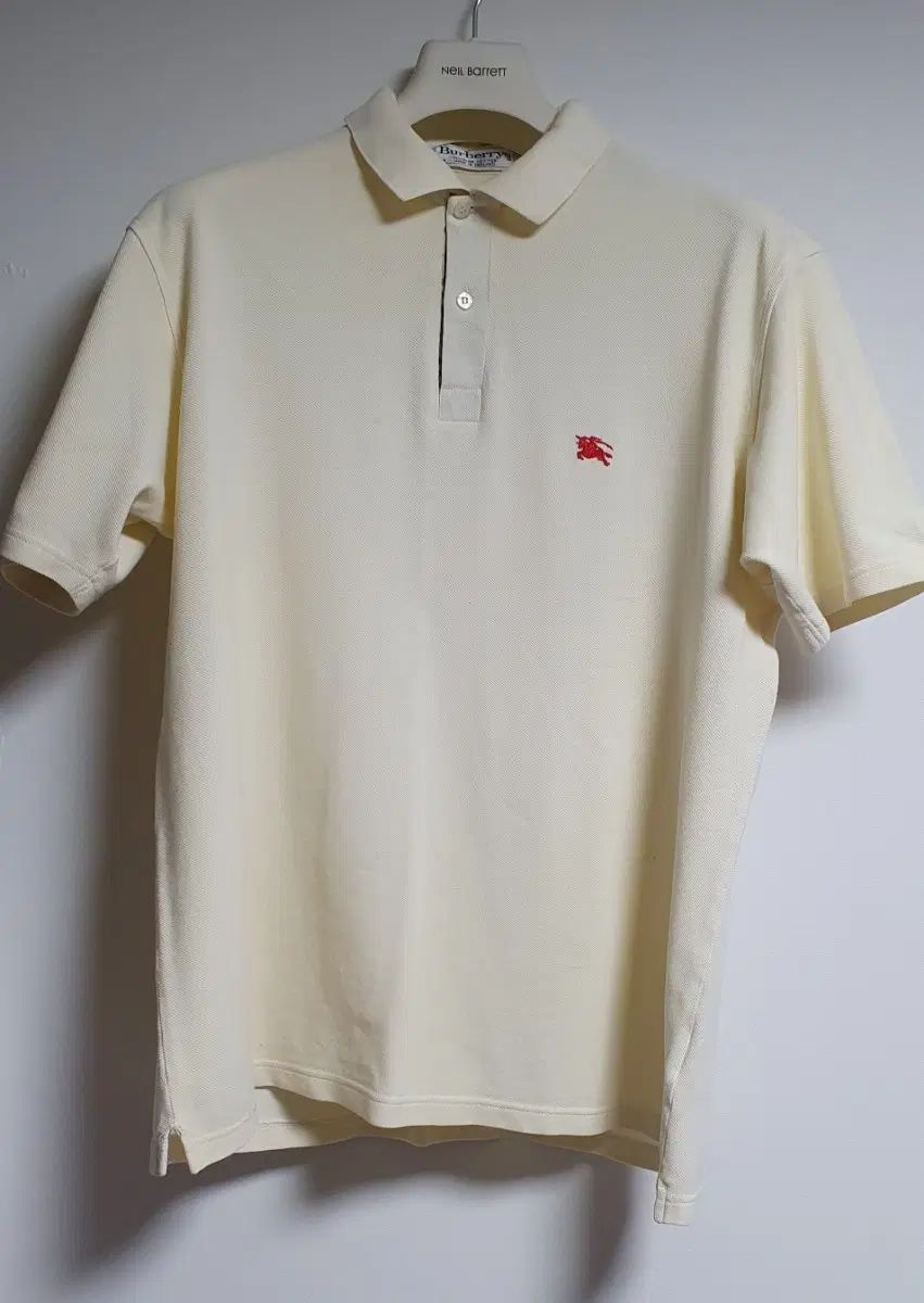 バーバリー クリーム 半袖 Kara Tシャツ