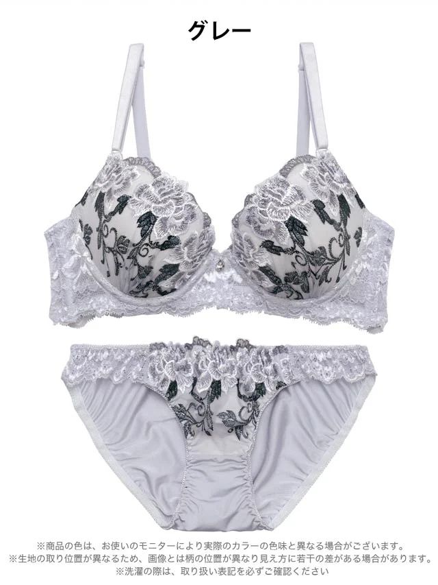 https://assets.mercari-shops-static.com/-/large/plain/2JVC6iHfScPESH5tyyNuJg.png@jpg