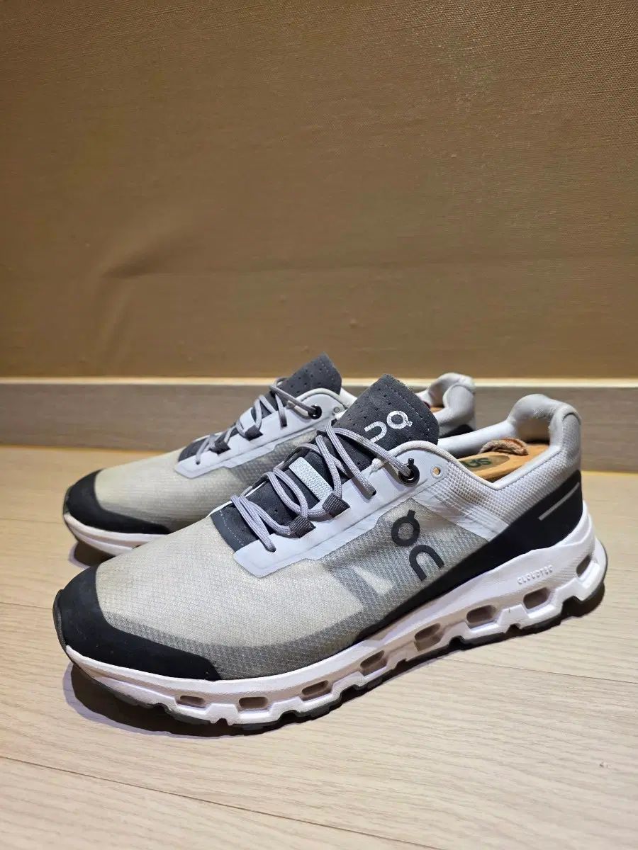 270 オンランニング クラウド ヴィスタ 12,487円