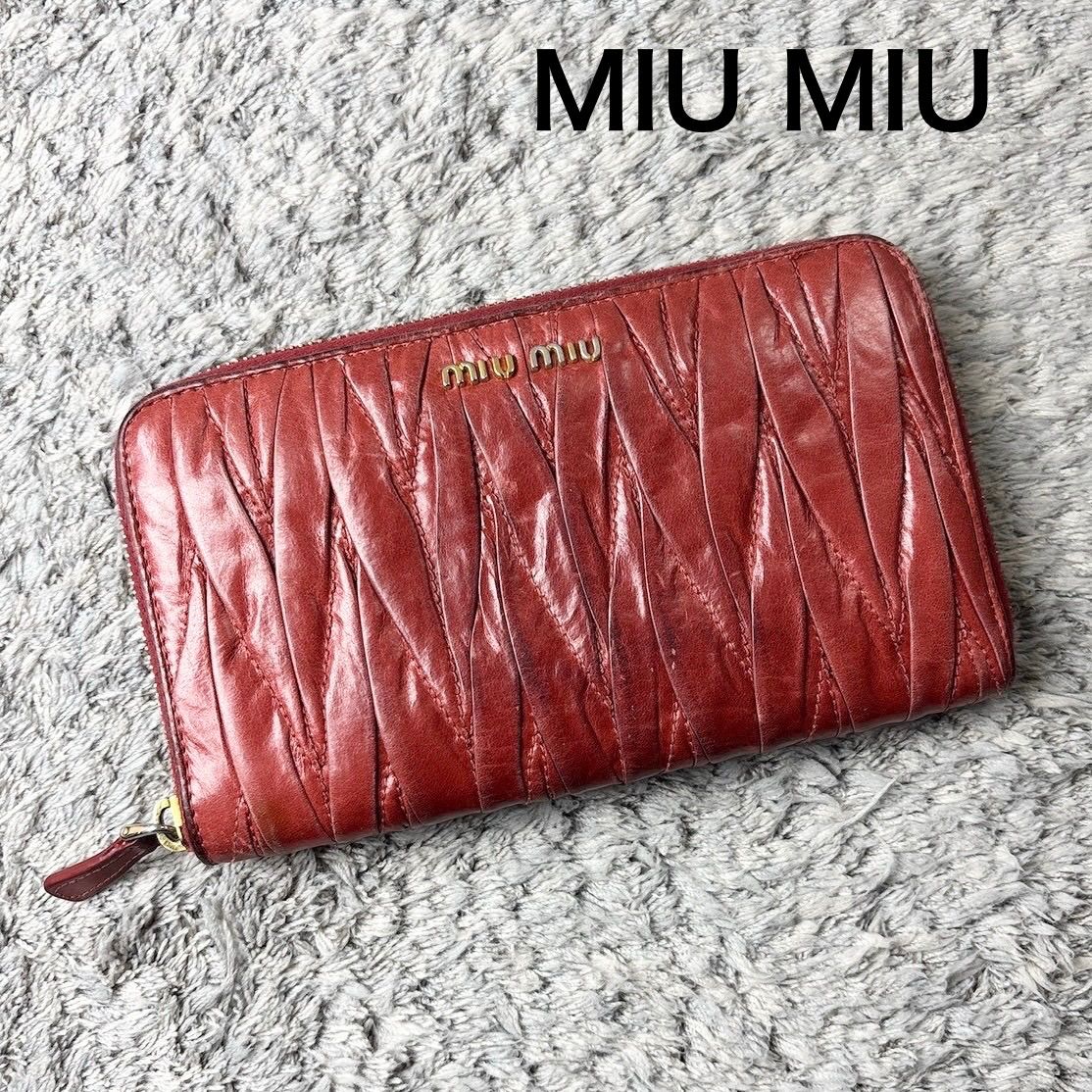 MIU MIU ミュウミュウ マテラッセ 長財布 ラウンドファスナー レッド 