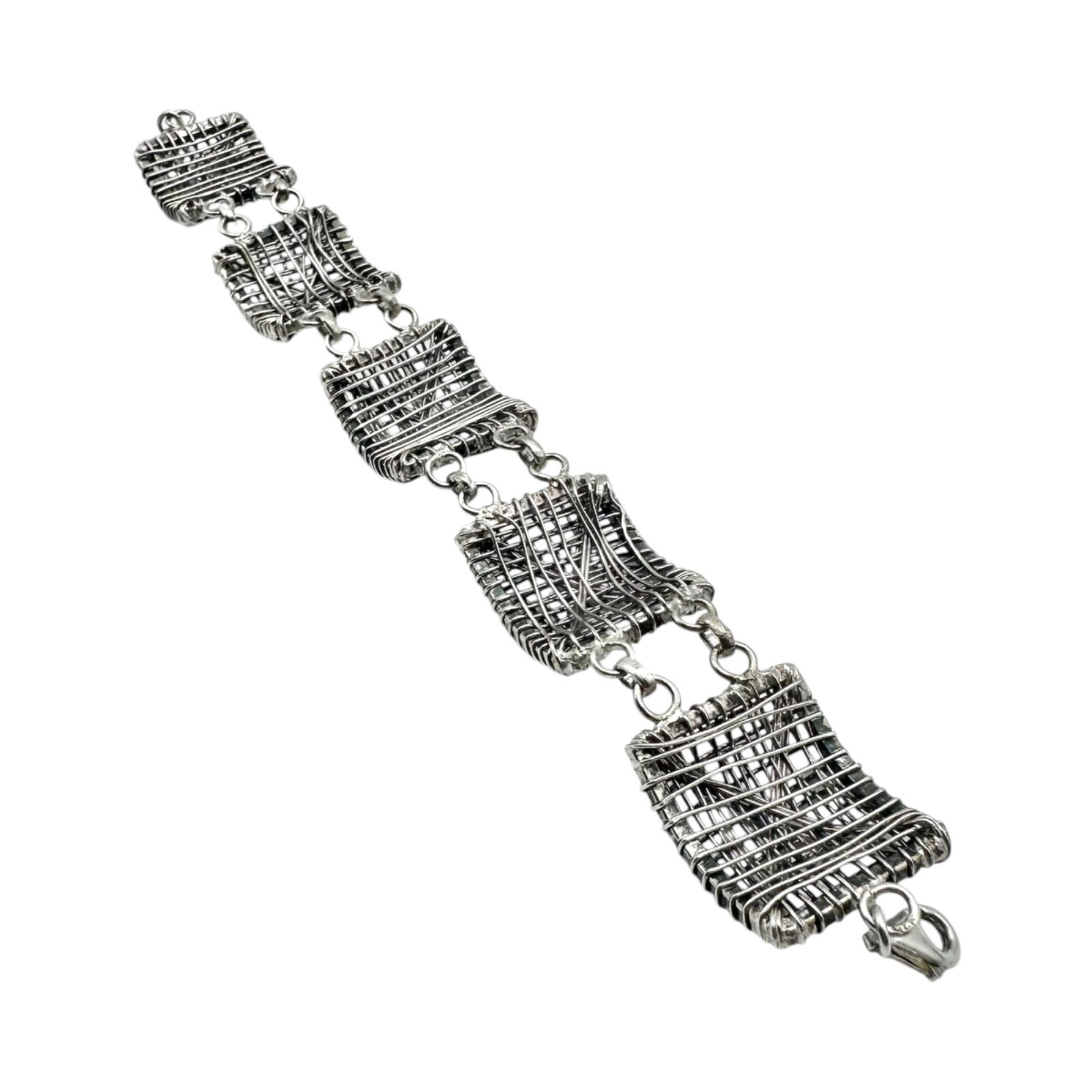 【交錯する銀線】 ユニーク 個性派 Silver 925 刻印 Design Bracelet シルバー ブレスレット ユニセックス モダンアート ハンドメイド 個人作家 オーストラリア直輸入 一点もの