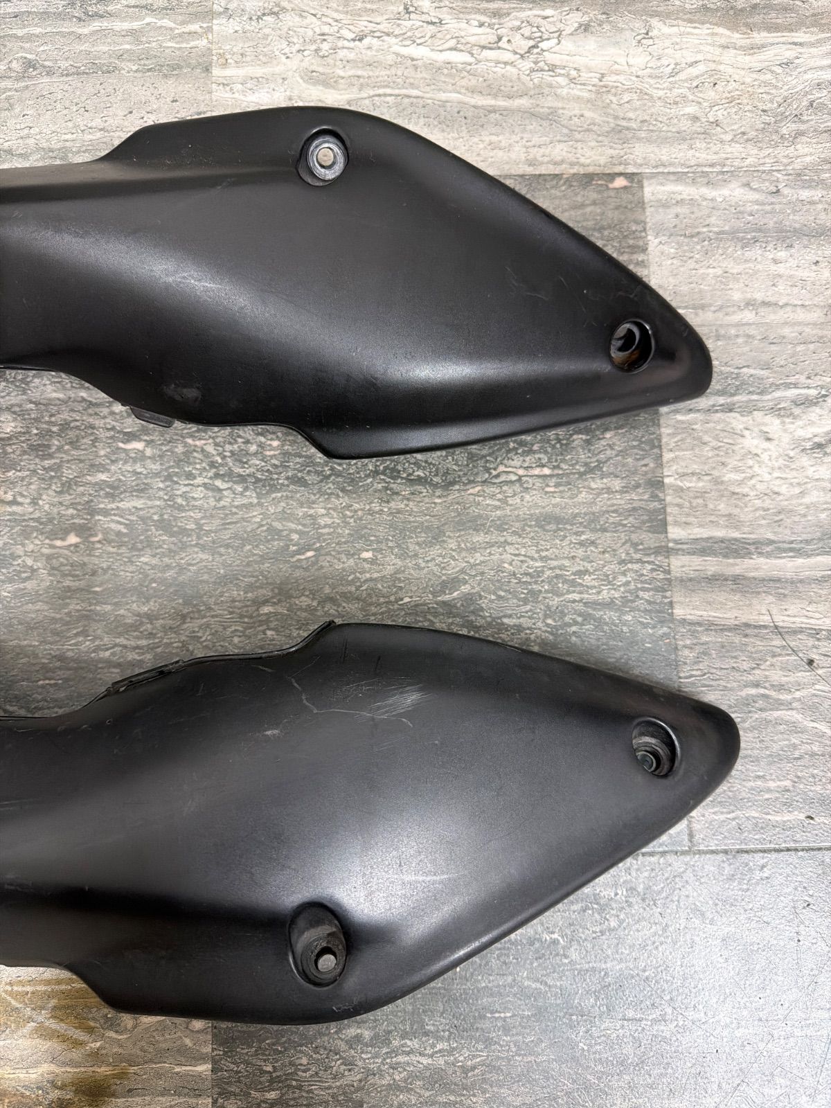 ホンダ　cbr250rr mc22 純正エアインテークエアダクト ホンダ CBR250RR MC22 純正 左右 サイドエアインテークダクト (2395
