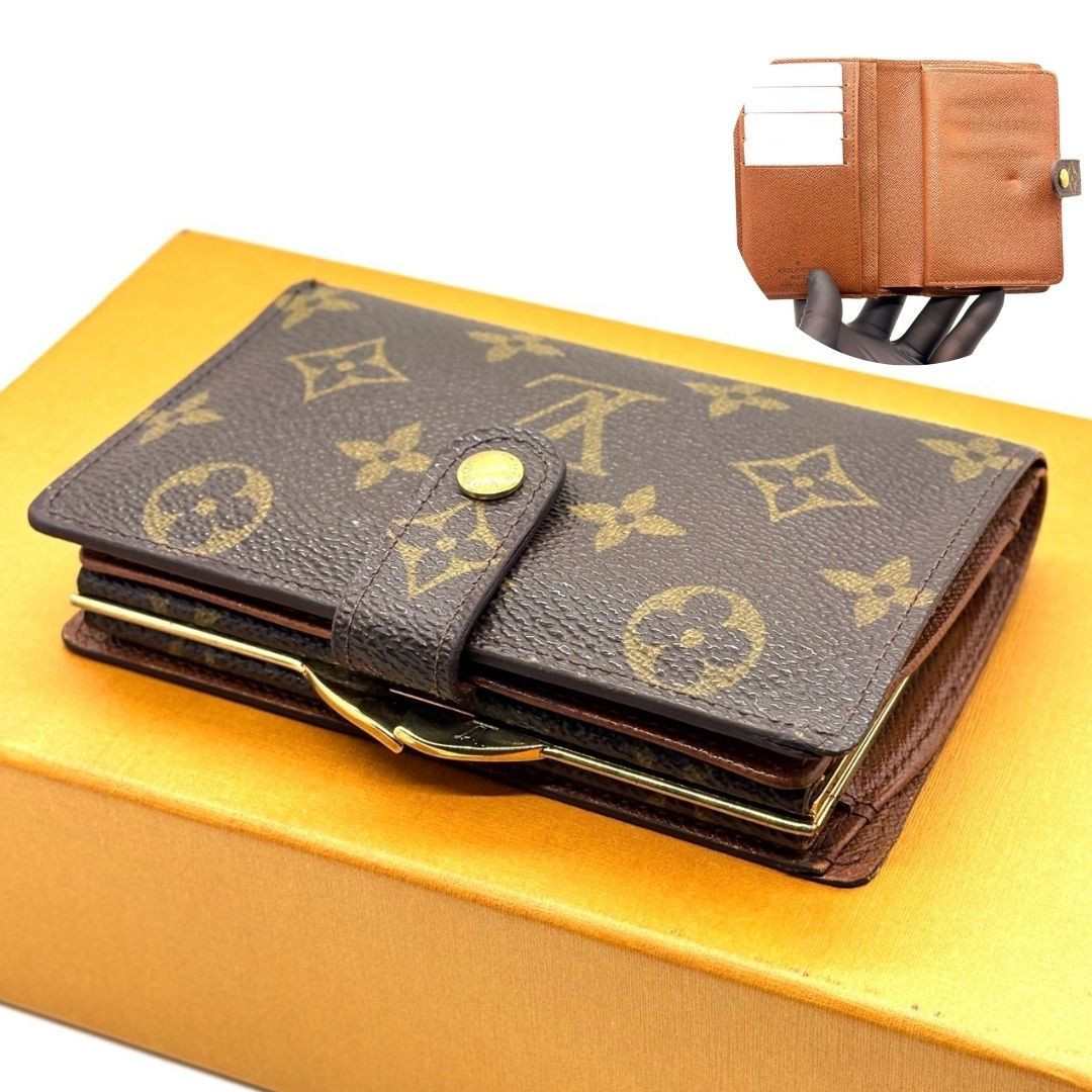 CHANEL シャネル VIP限定 デニムパスポートケースカードブルー（箱無し） CHANELのブルーアイテム特集|上品で爽やかな夏のハイブランド CHANEL