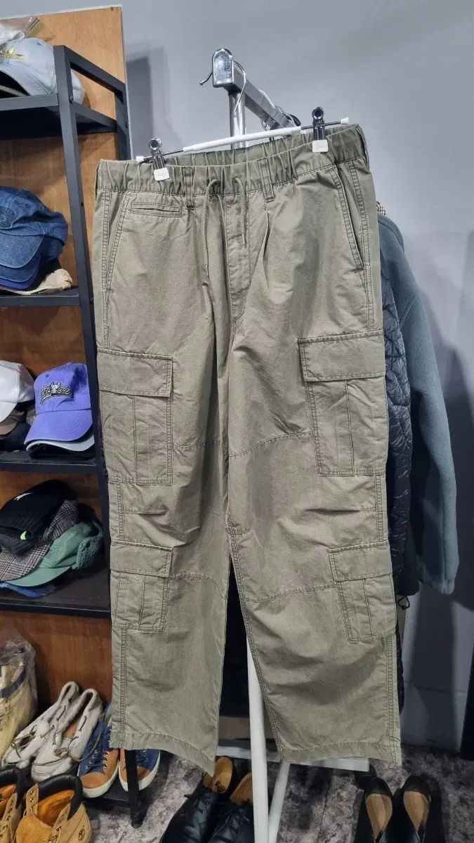 (ディスイズネバーザット) オリーブ カーゴパンツ 31 32(m) 状態良し 7,789円