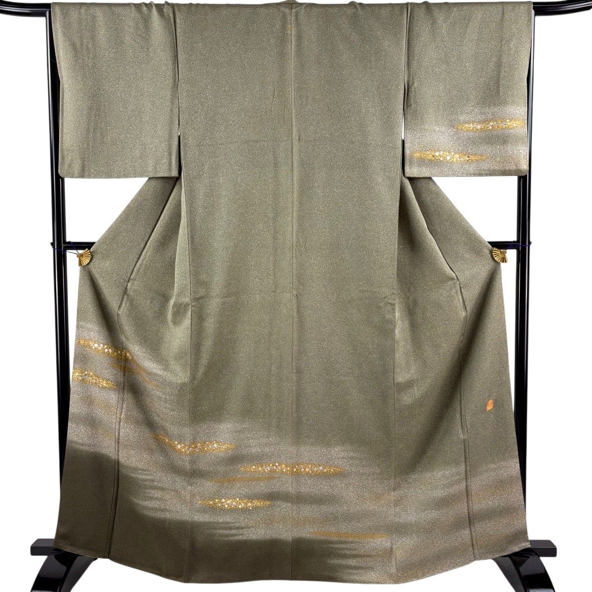 【美品】 付下げ 身丈164cm 裄丈66.5cm M 袷 堀省平 落款 霞 箔散らし 銀通し 金銀彩 灰緑 正絹 名品 一つ紋 【中古】