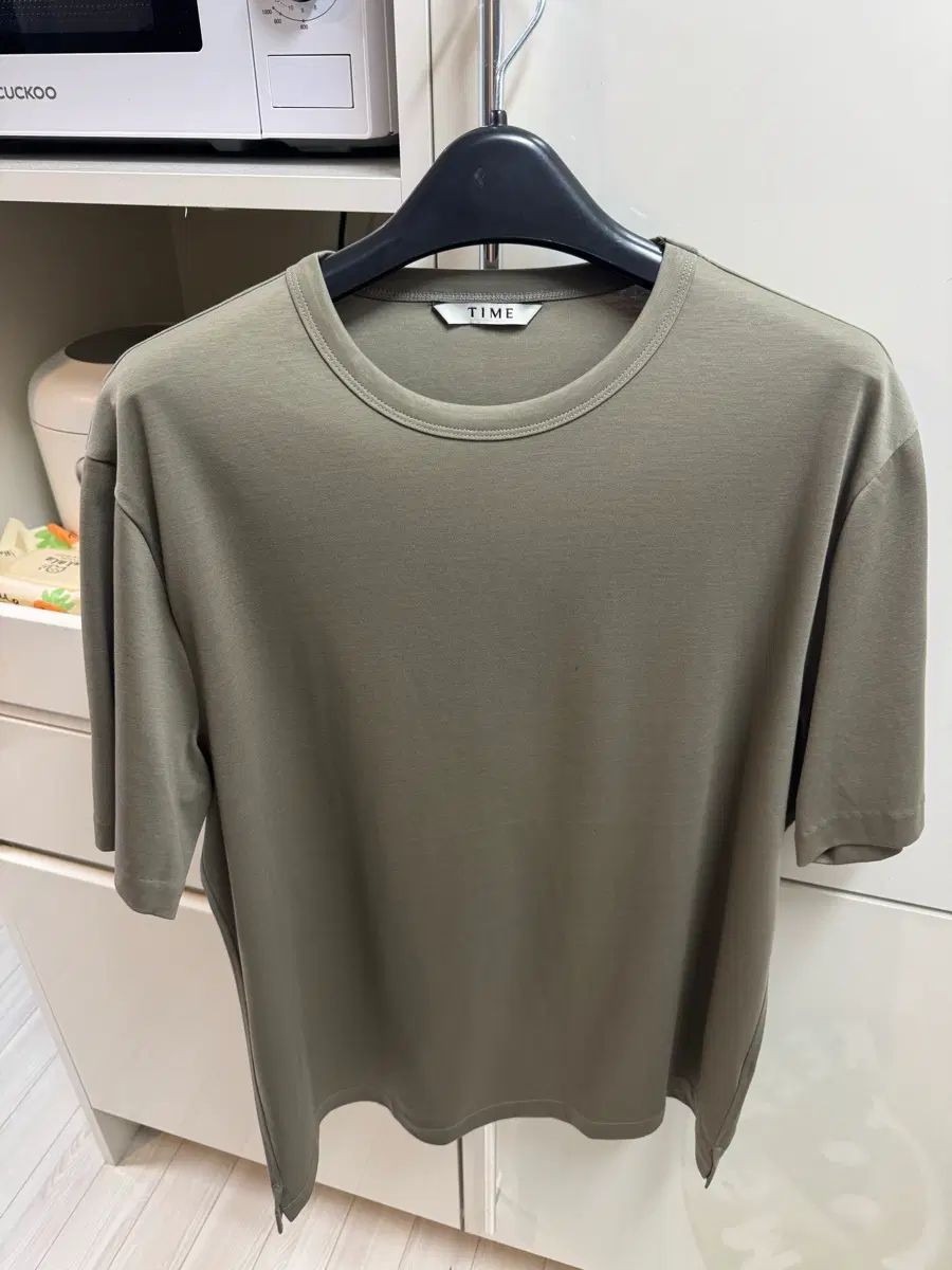 TIME HOMME ハーフスリーブネック Tシャツ カーキ 105
