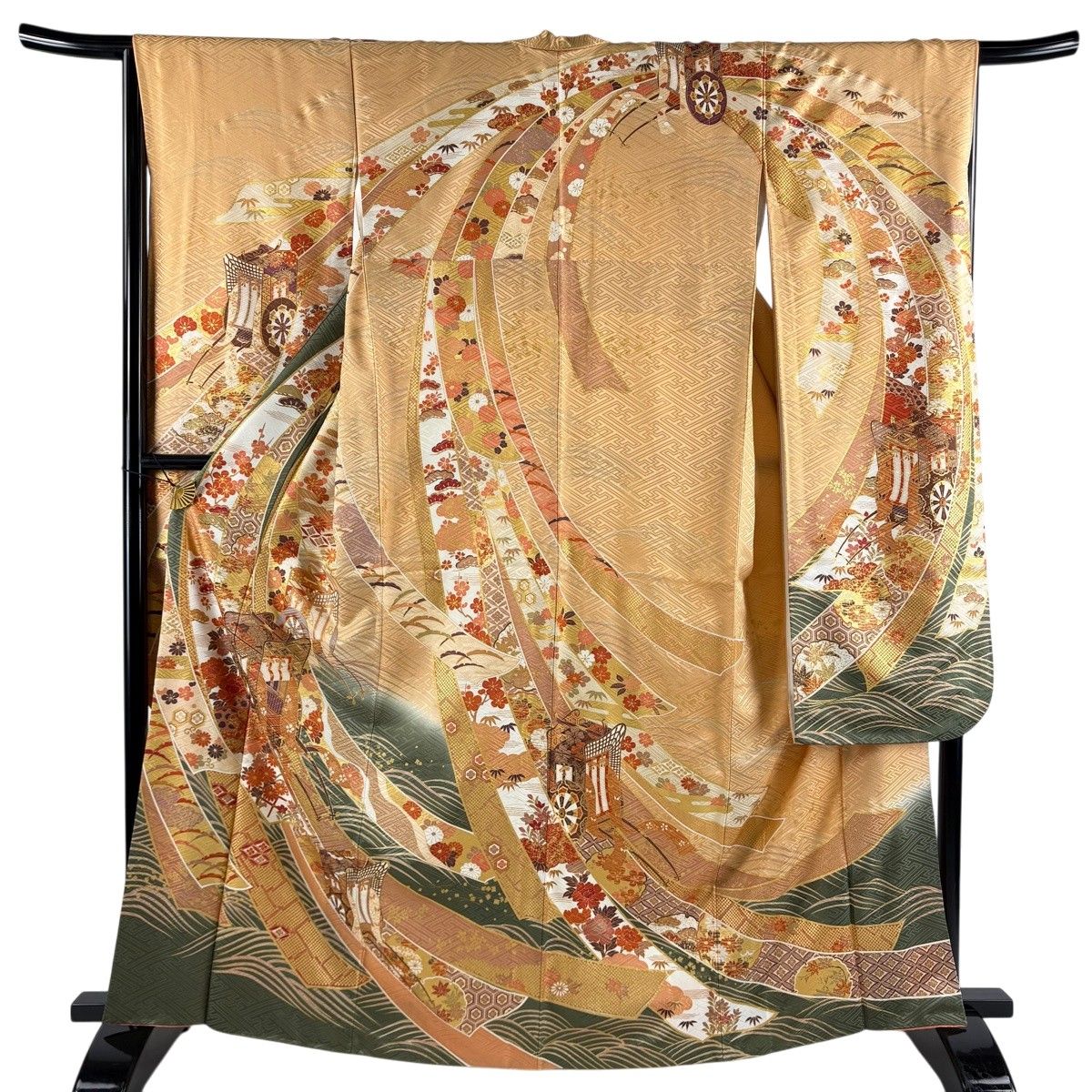 振袖 身丈165.5cm 裄丈66cm M 袷 御所車 草花 金彩 ぼかし 薄オレンジ 正絹 秀品 【中古】