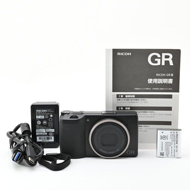 良品＞ RICOH GR III｜高級コンパクトデジタルカメラ｜シャッター数