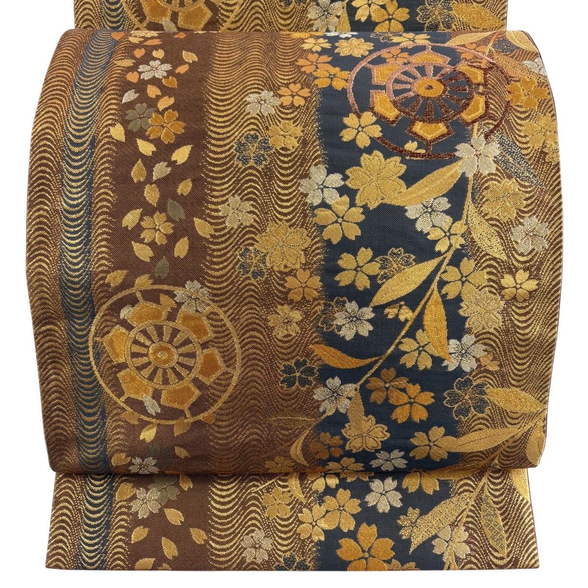 【美品】 袋帯 秀品 桜 源氏車 金銀糸 箔 金色 六通 正絹 【中古】 6,600円
