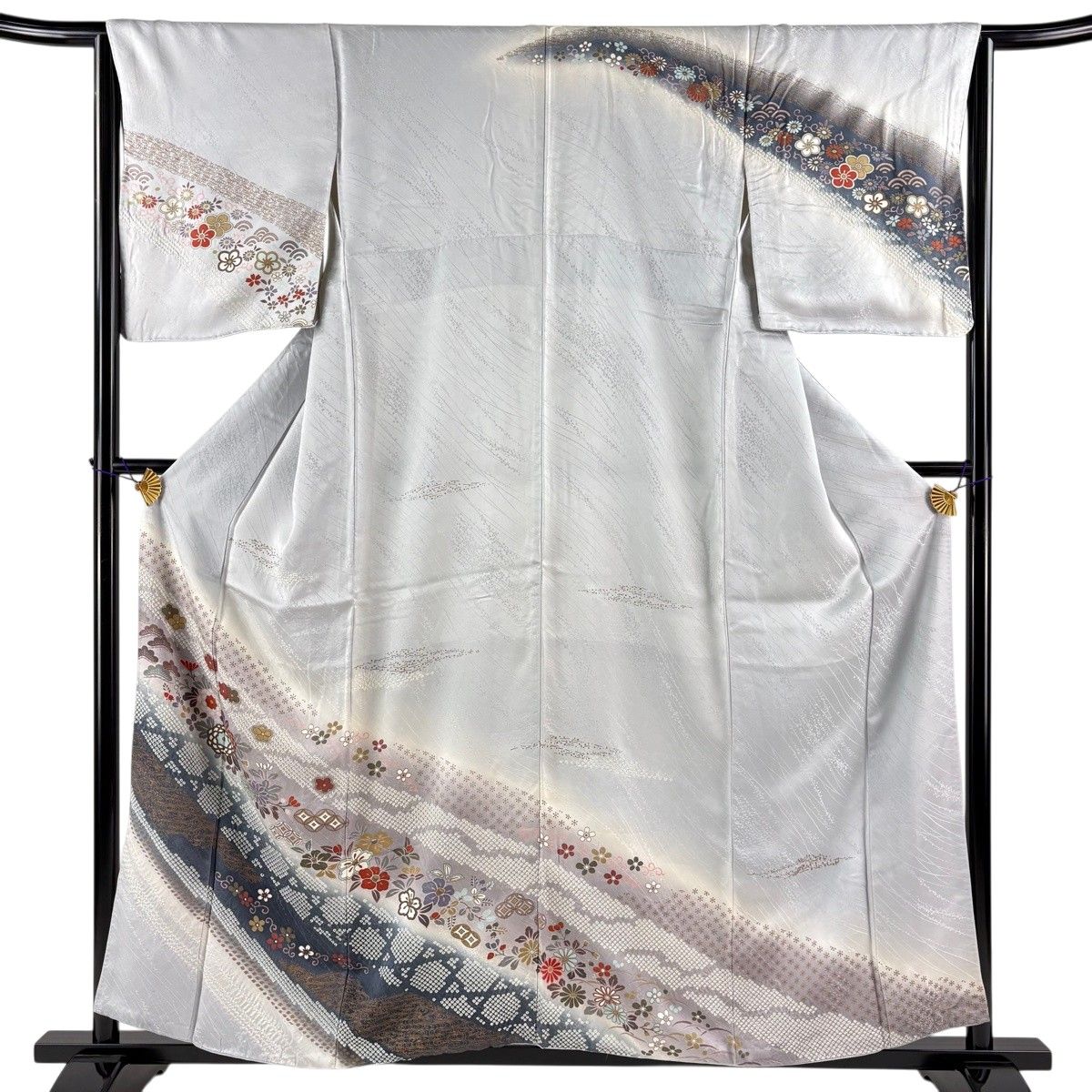 訪問着 身丈158cm 裄丈65cm M 袷 草花 七宝 金彩 絞り 青灰色 正絹 秀品 【中古】