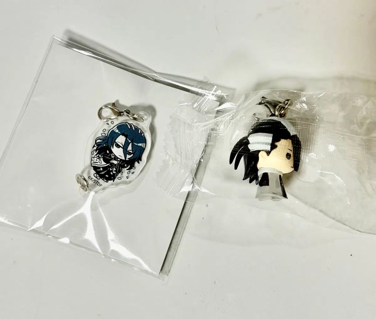 BLEACH（ブリーチ）朽木白哉 めじるし 連結アクリル チャーム 新品