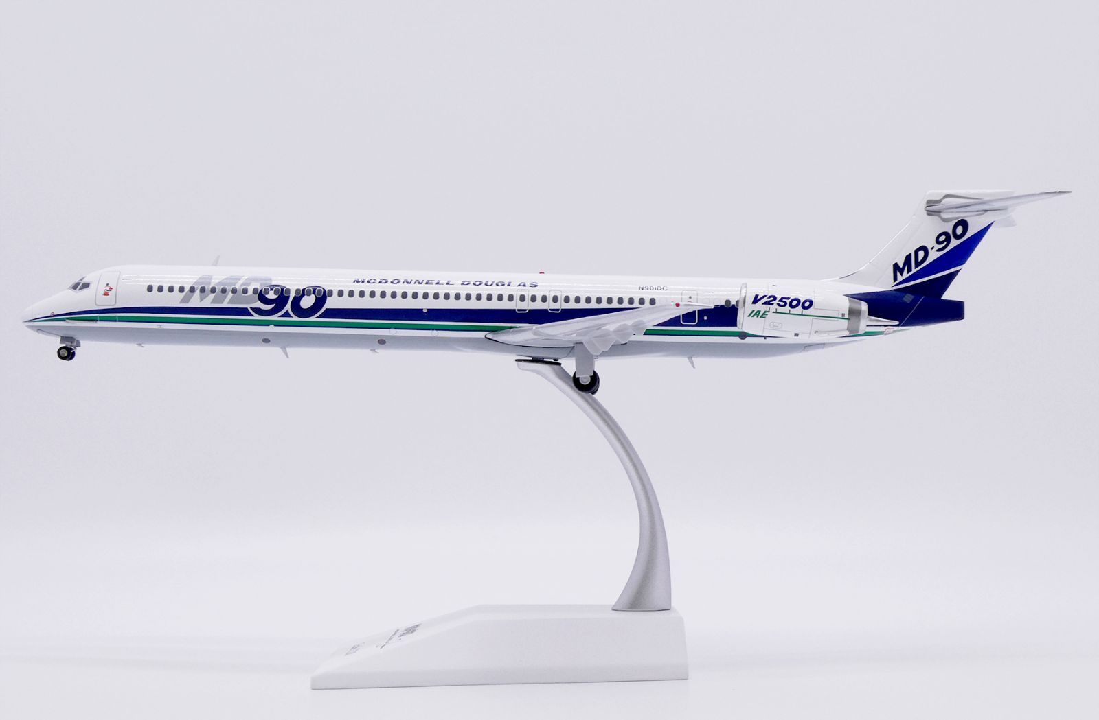 JC Wings マクドネル・ダグラス MD-87 JAL 新品未使用 Jcwings マクドネル・ダグラス MD-90 N901DC ハウスカラー 1/200