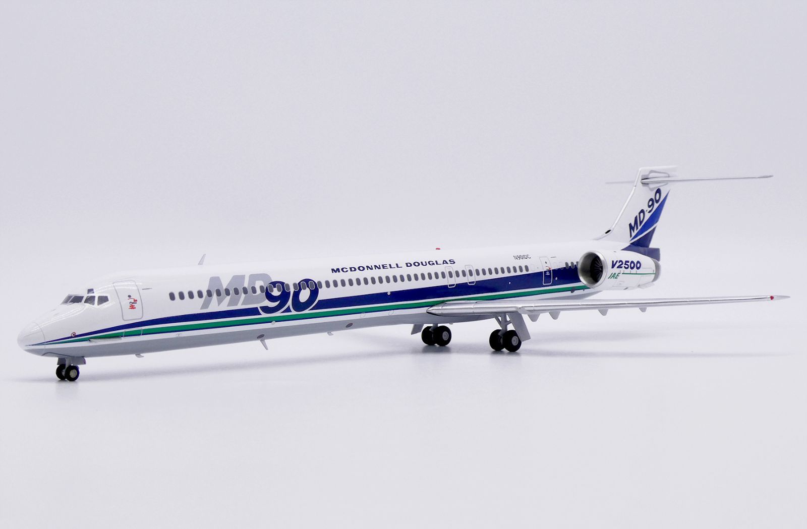 Jcwings マクドネル・ダグラス MD-90 N901DC ハウスカラー 1/200