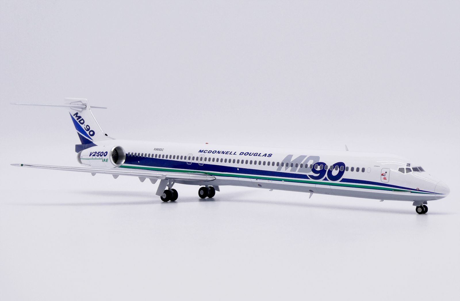 Jcwings マクドネル・ダグラス MD-90 N901DC ハウスカラー 1/200