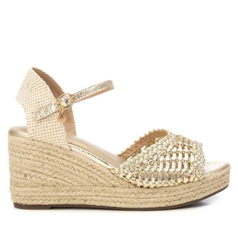 キシタイ レディース シューズ サンダル Womens Raffia Wedge Sandals By XTI 143975 Gold ゴールド