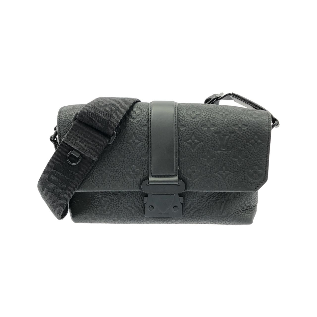 ルイヴィトン トリヨン モノグラム Sケープ メッセンジャー M23741 ショルダーバッグ 204,300円
