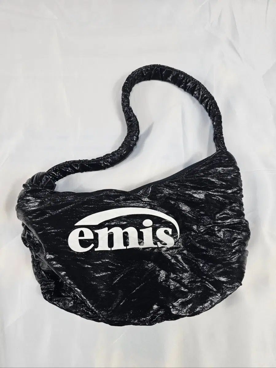 エミス グロス HOBO BAG 7,422円