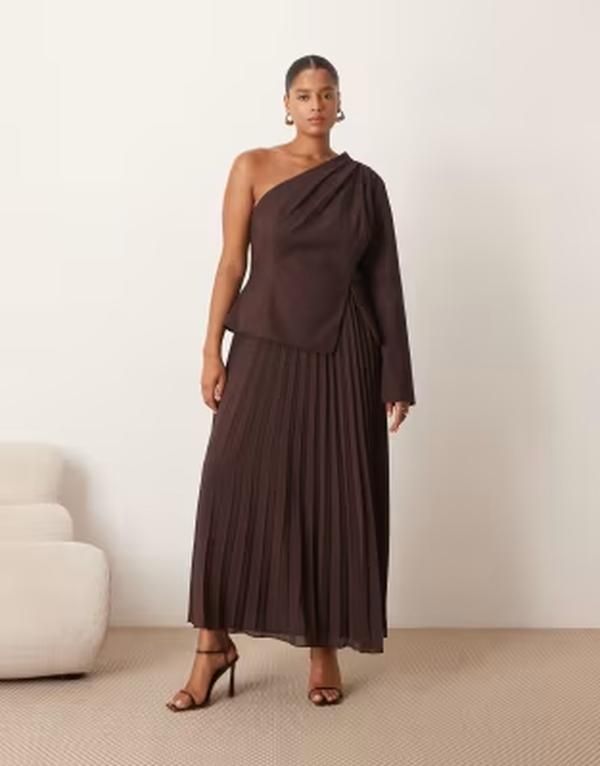 アレンジ レディース トップス ワンピース マキシ ARRANGE Curve sculpted one shoulder maxi dress with micro pleat hem in cho 29,054円