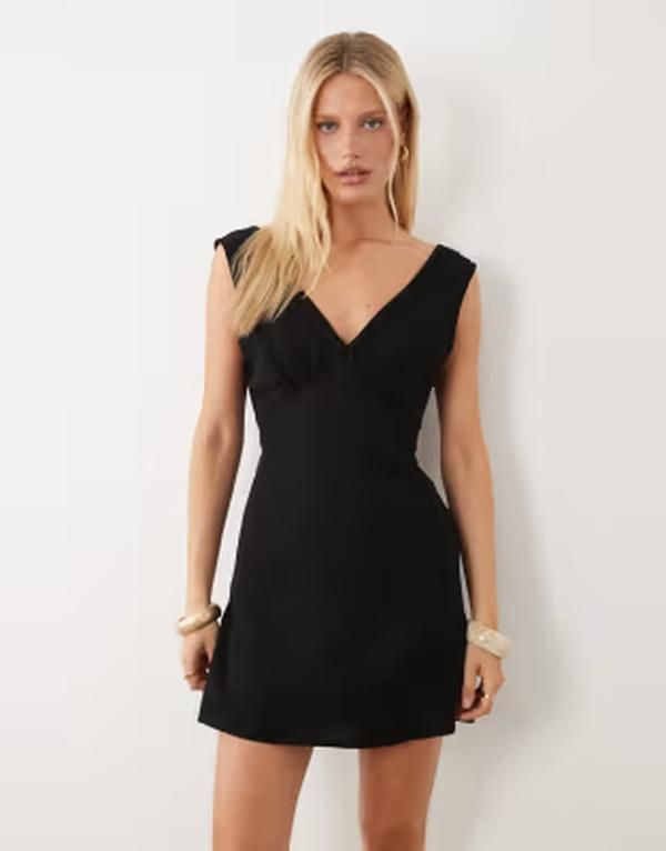 エイソス レディース トップス ワンピース Vネック ミニ リネン ホルター ASOS DESIGN linen blend v neck halter mini dress Black ブラック