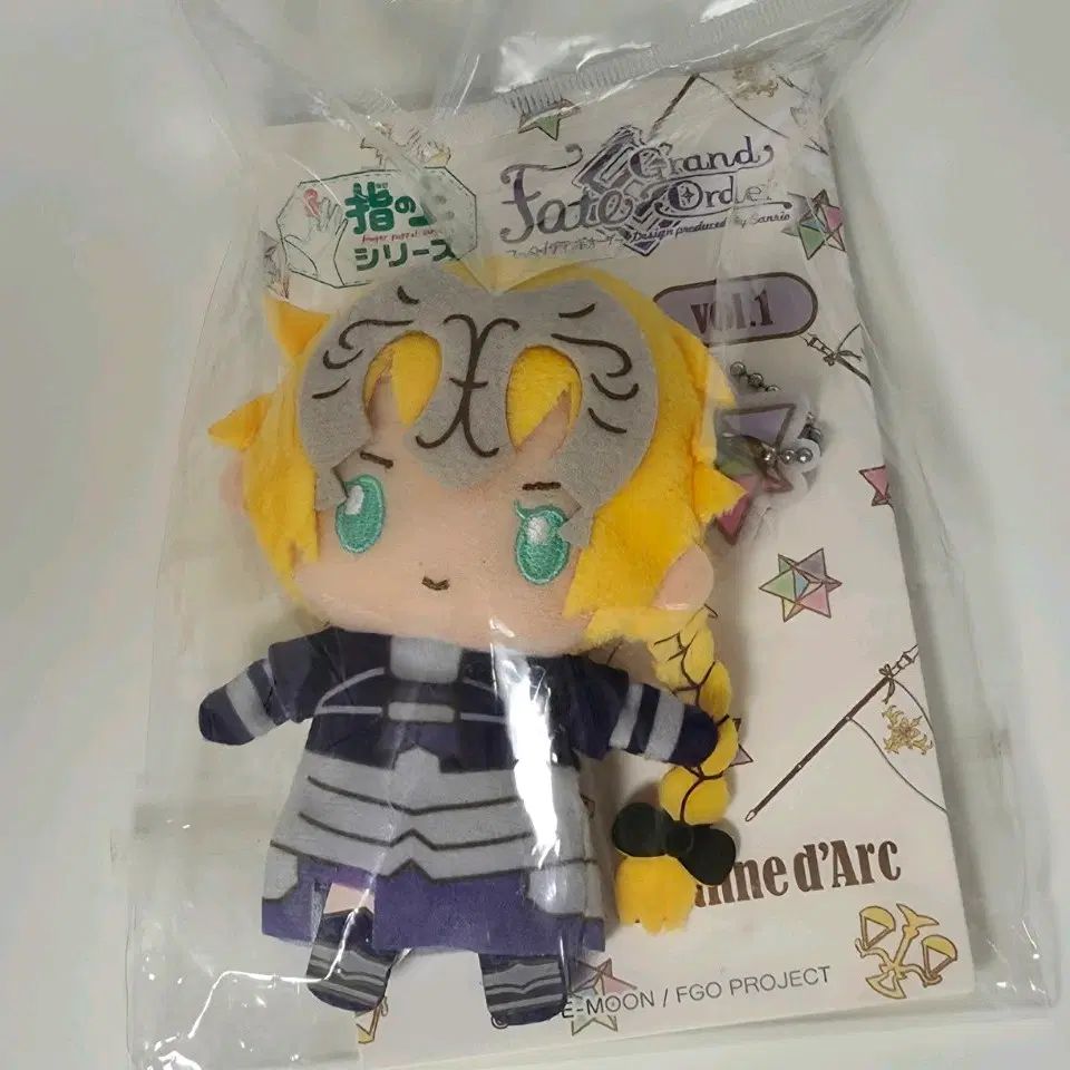 フェイト グランド オーダー サンリオ デザイン ジャンヌ・ダルク ぬいぐるみ vol 1 6,166円