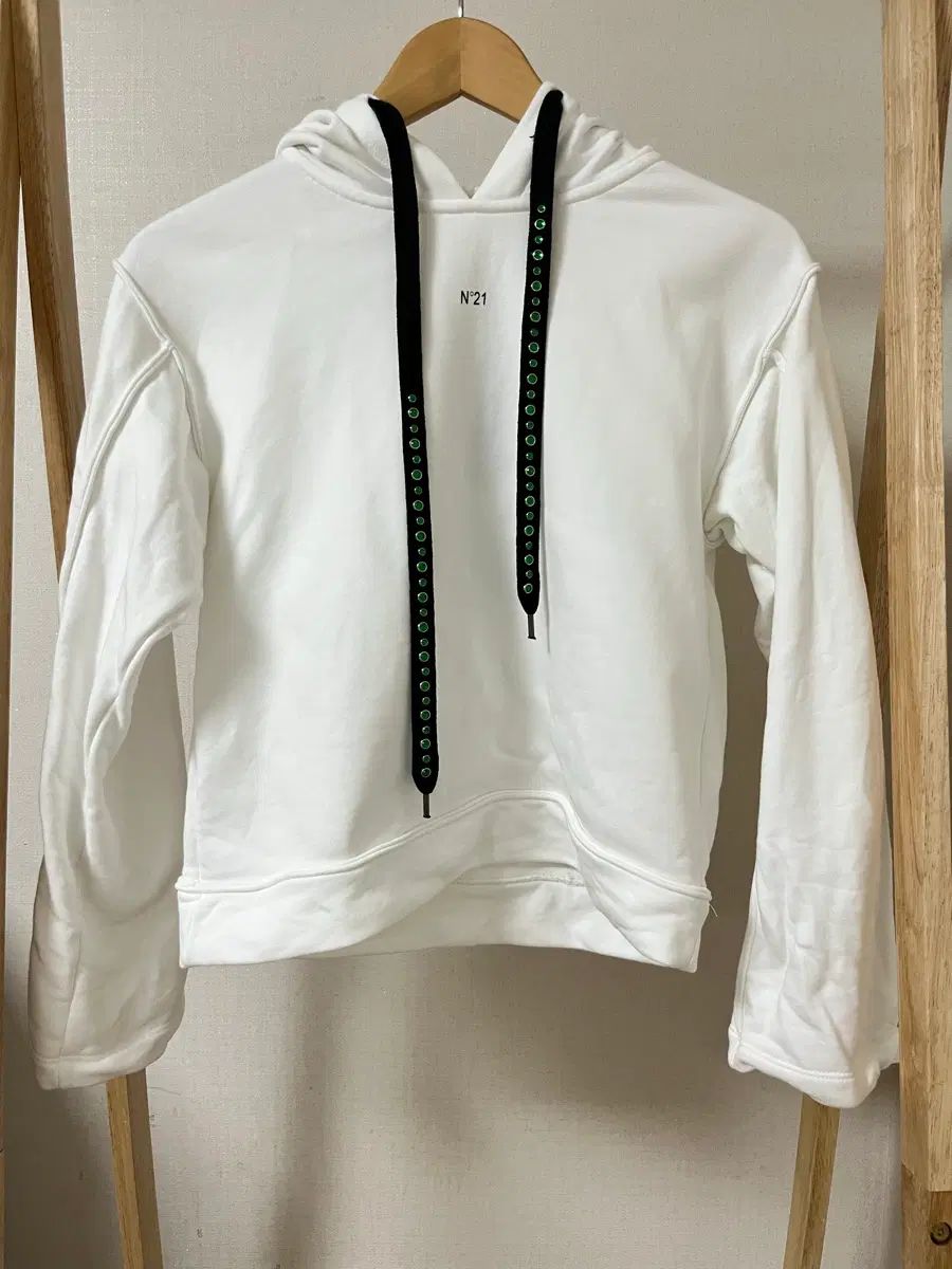 N21 白 クロップドフーディー Tシャツ サイズ38 正規品