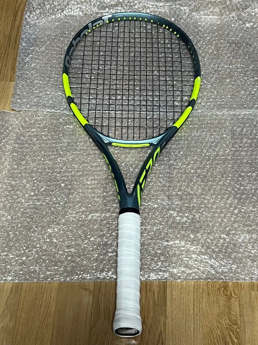 BabolaT（バボラ） ピュアエアロ 2026 98 305g
